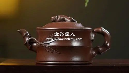 職稱高的人做的紫砂壺價(jià)格就貴嗎