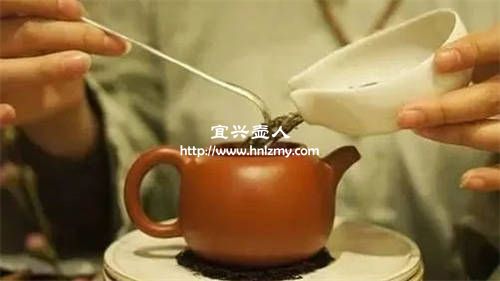 紫砂壺喝完茶底部要擦干凈嗎