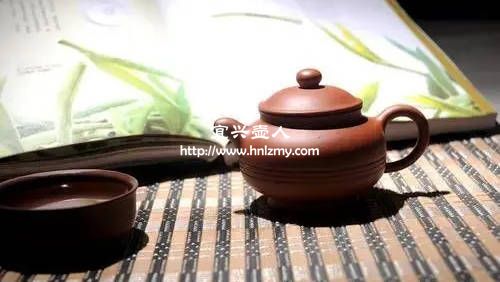 如何用紫砂壺泡普洱茶