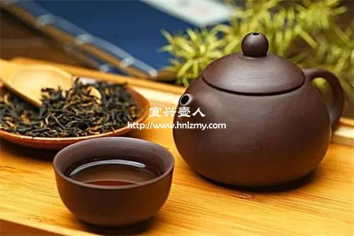如何根據(jù)紫砂壺的泥料選擇合適的茶葉