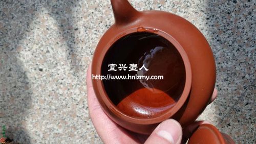 為什么人家的大紅袍壺幾年了泡茶不黑