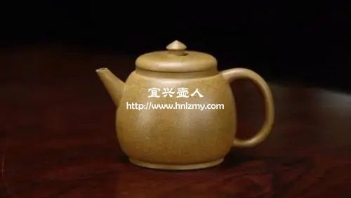 一把段泥紫砂壺