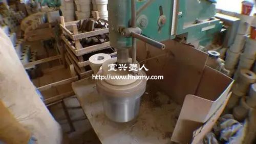 機(jī)車壺批量生產(chǎn)不到100元也能買到