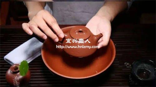 紫砂壺用冷水開壺還是熱水開壺