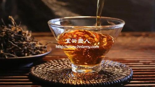 泡紅茶用紫砂壺和柴燒壺哪個(gè)好