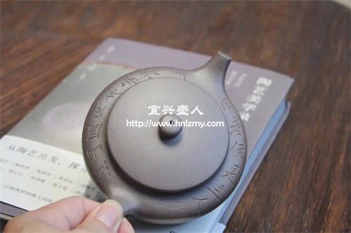清灰紫泥紫砂壺有什么樣的特點