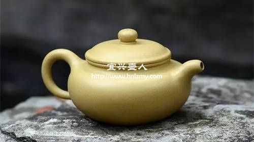 為什么純紫砂燒出來的壺顏色不均