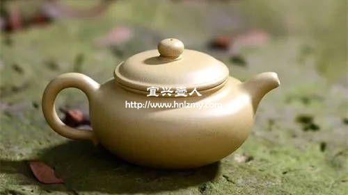 本山綠泥和紫砂段泥有什么特點(diǎn)