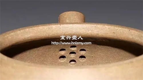 現(xiàn)在的紫砂壺是用真的紫砂泥料做的嗎