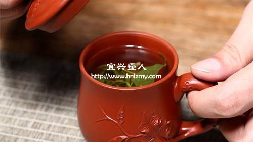 新買的紫砂杯喝水怎么會有味道呢