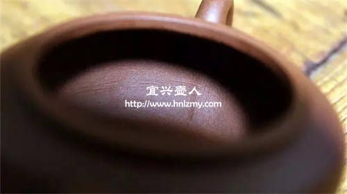 手工紫砂壺內(nèi)壁粗糙是否做工差