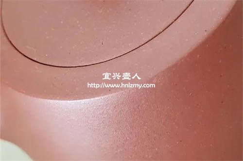 紫砂壺上的圖案遇熱水變顏色是怎么回事