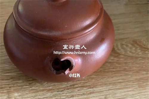 紫砂壺磕破皮里面是白色對嗎