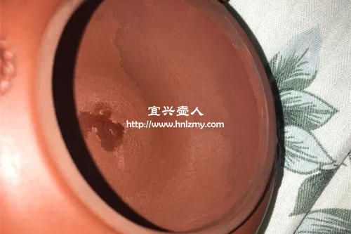 紫砂壺底不容易干是真紫砂嗎