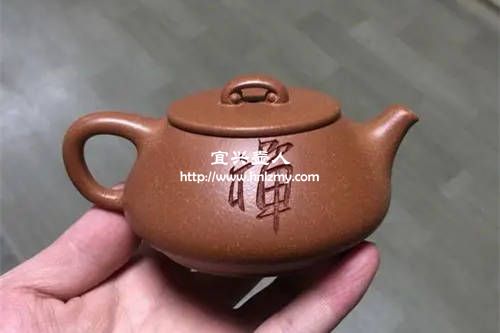 紫砂壺壺身有輕微劃痕怎么辦