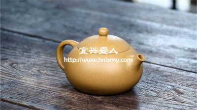 黃金段泥紫砂壺展示