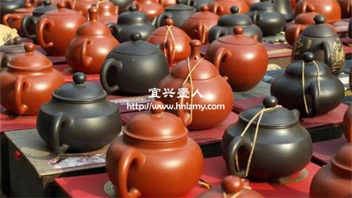 化工泥料紫砂壺顏色會很鮮艷