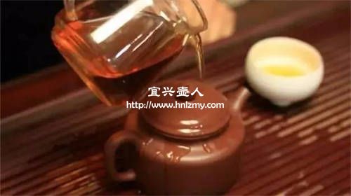 紫砂壺和化工壺吸水性哪一種好