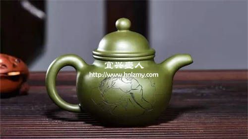 綠色紫砂壺是添加了化學成分的