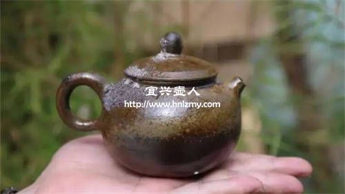 一把柴燒紫砂壺
