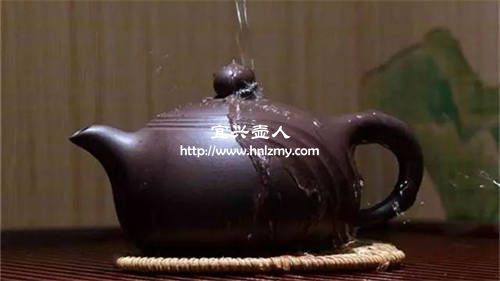 紫砂壺淋熱水和涼水效果一樣
