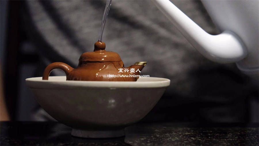 熱水澆淋紫砂壺鑒別真假