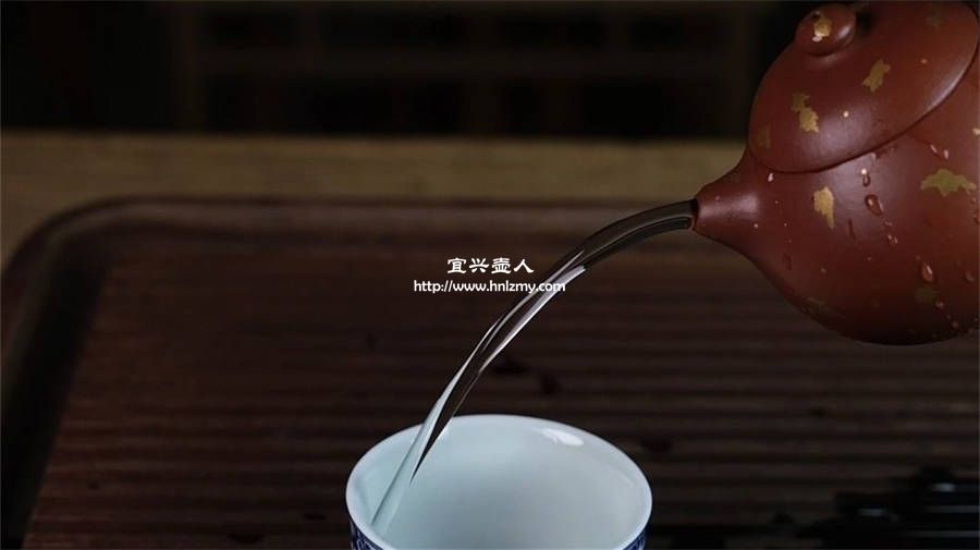 紫砂壺出水流暢