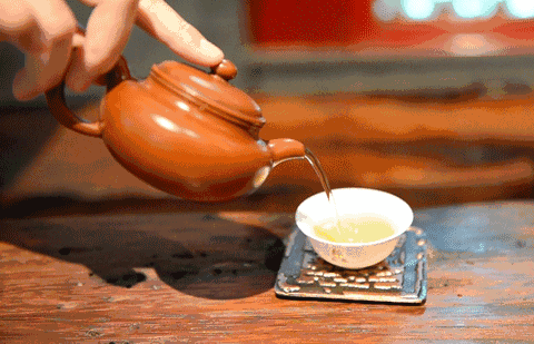 紫砂壺的顏色需要和茶湯的顏色一致嗎