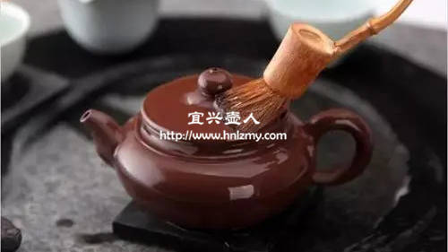紫砂壺污垢用什么洗可以洗掉