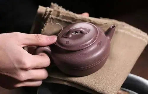 紫砂壺洗完后干得快好還是慢好