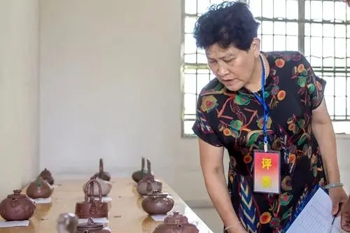 高湘君紫砂壺個人簡介