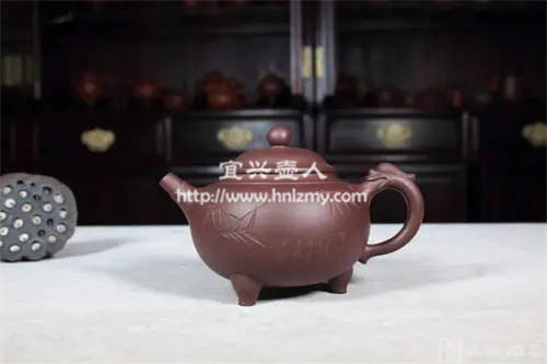 大品壺容量大用的泥料多所以會(huì)比較重