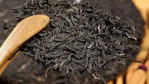 過期的茶葉經常是發霉的