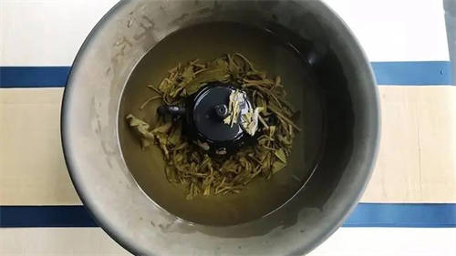 紫砂壺開壺拿茶葉泡多長時間