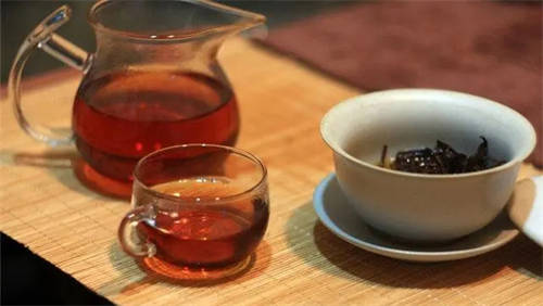 紫砂壺沖泡正山小種